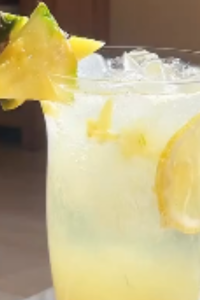 Tropical Breeze Cocktail 