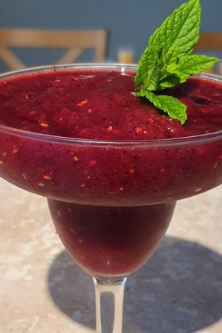 #frozenberrymargarita #jamieoliver #tgif #cocktail #berries #margarita #frozenmargarita #thermomix #thermomixfrance #alamaisonavecthermomix #weekend