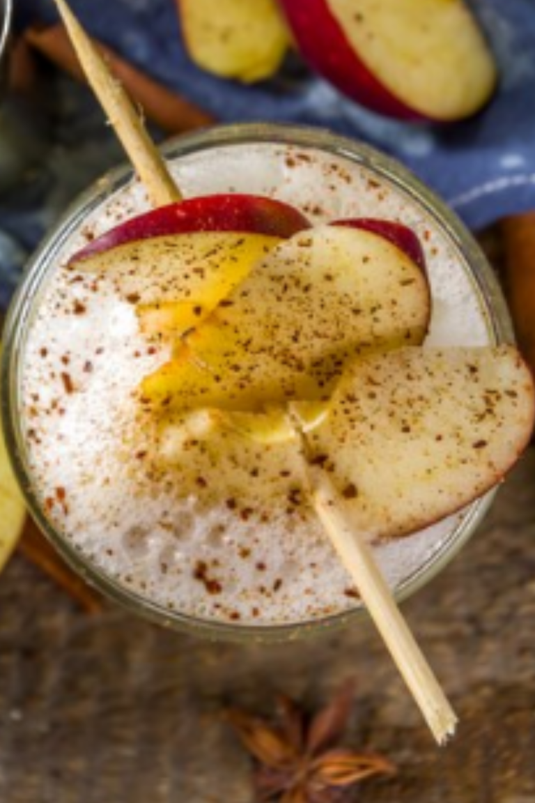 Cinnamon Apple Sparkler: A Refreshing Cocktail Recipe